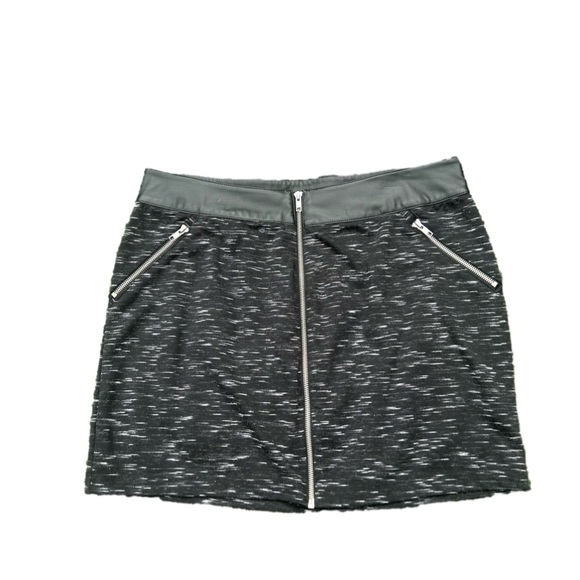 Rock & Republic Dresses & Skirts - Sz L-Rock & Republic gray skirt
